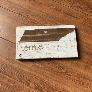 Solid wood Tennessee plaque